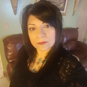 Meet your Posher, Eva